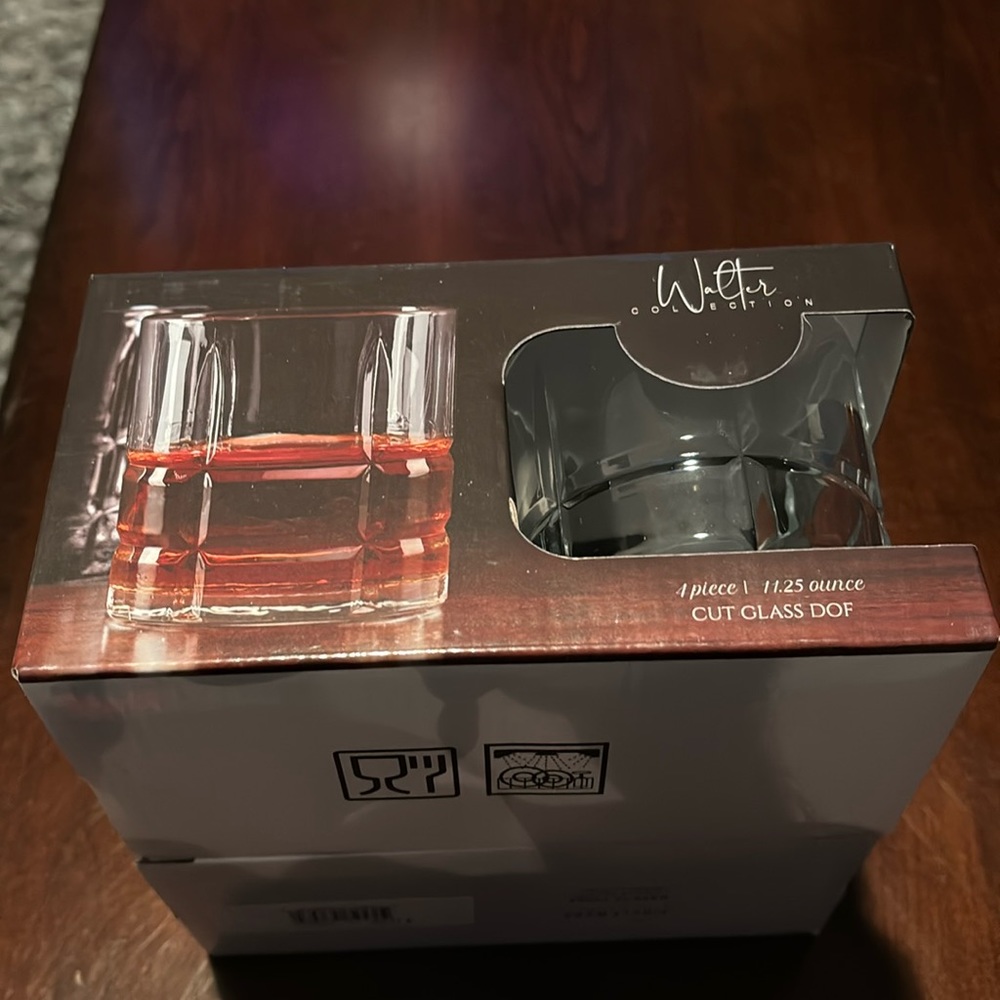 Circleware Walter Collection Set of 4 cut glass rocks glasses NWT